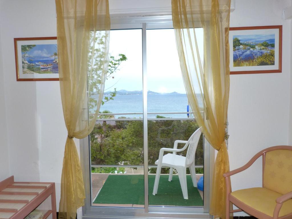Hotel La Caravelle Fréjus Eksteriør billede