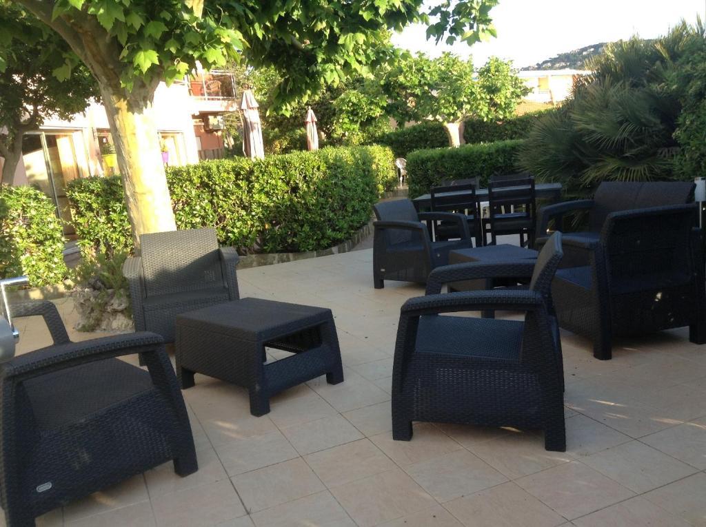 Hotel La Caravelle Fréjus Eksteriør billede
