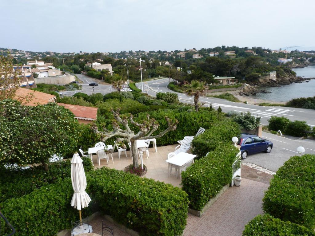 Hotel La Caravelle Fréjus Eksteriør billede