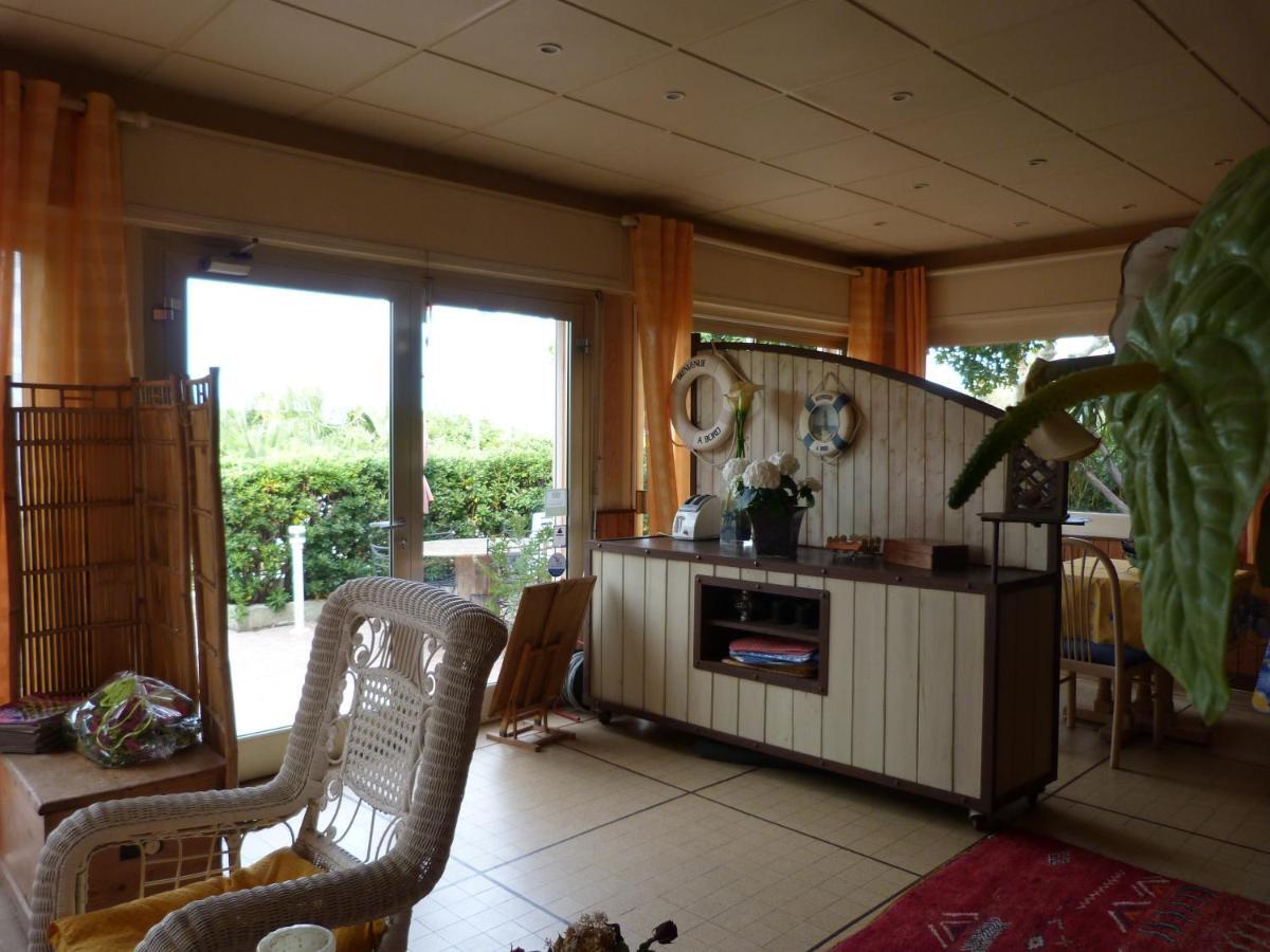 Hotel La Caravelle Fréjus Eksteriør billede