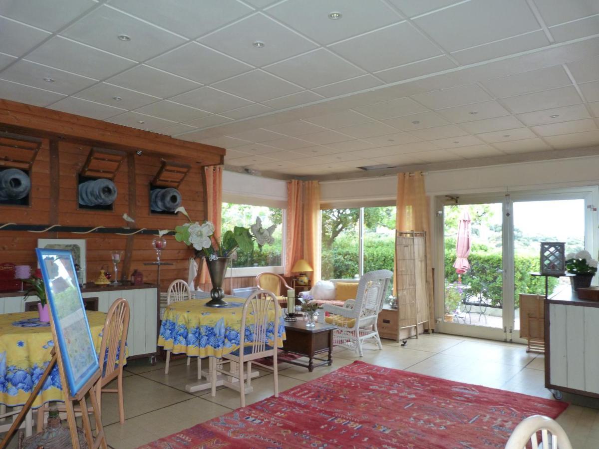 Hotel La Caravelle Fréjus Eksteriør billede